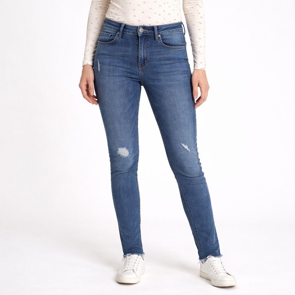 Levi's Women's Skinny Jeans in Blue